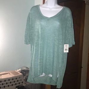 ‼️Super soft and comfortable top NWT ‼️